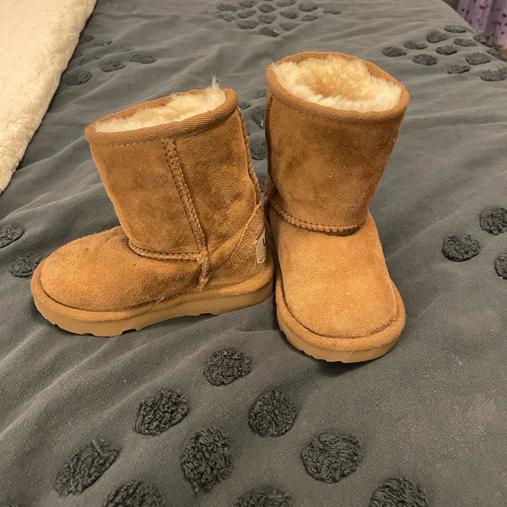 UGG Chestnut Sheepskin Toddler Boots